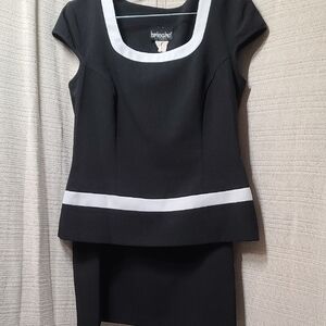 Sleek navy blue mini pencil skirt with matching suit top EUC